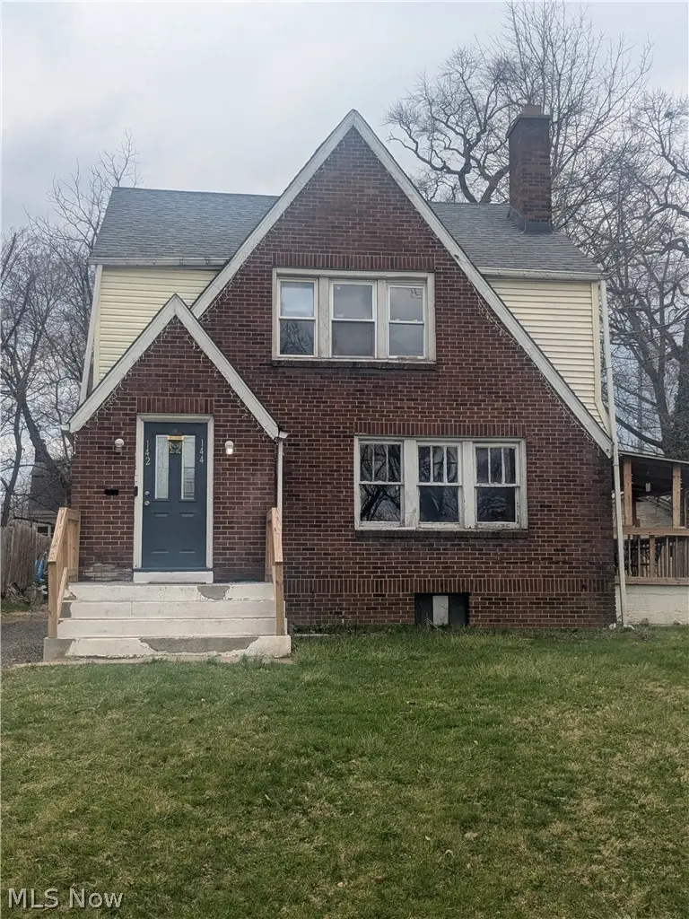 142 W Philadelphia Ave