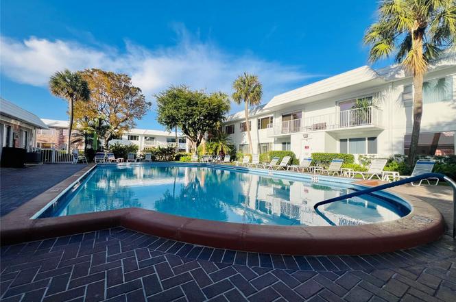 412 S Cypress Rd #225