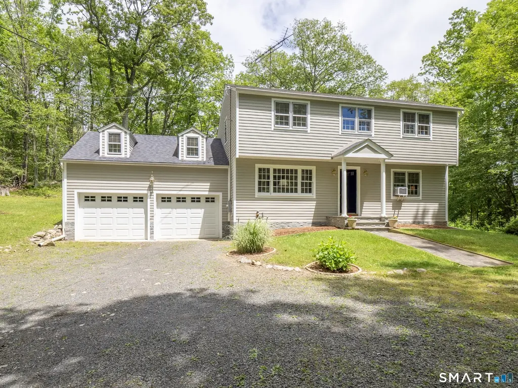 34 Powder Horn Hill Rd