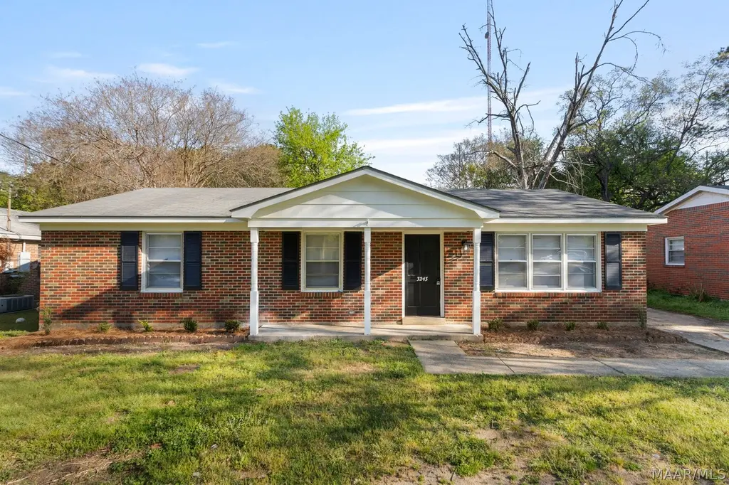 3243 Durham Dr
