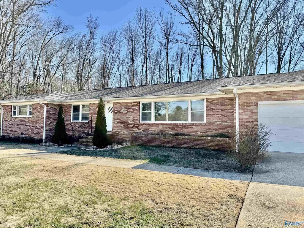 118 Pauline Dr
