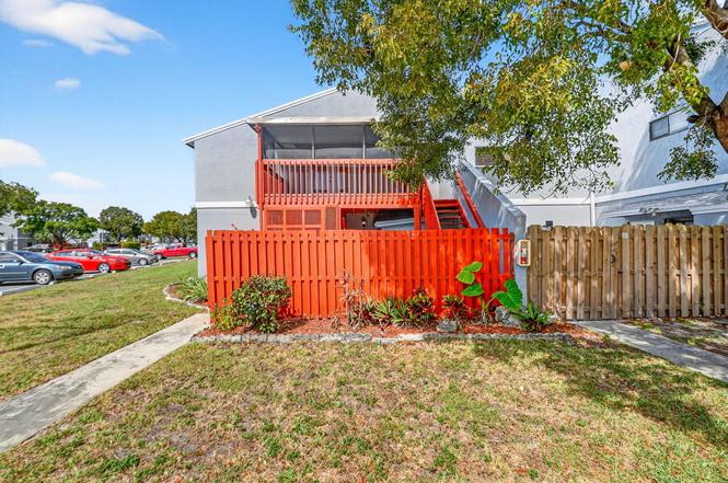 18 Crossings Cir Unit F