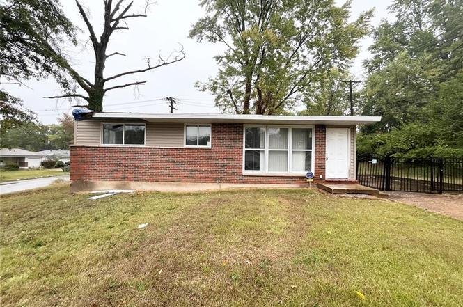 2241 Empress Dr