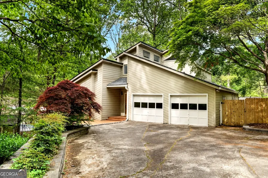 1263 Colony Dr