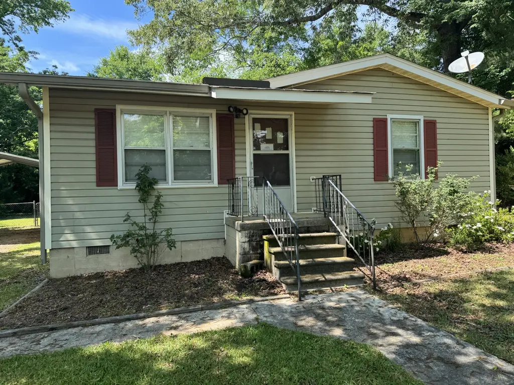 103 Furman Ave
