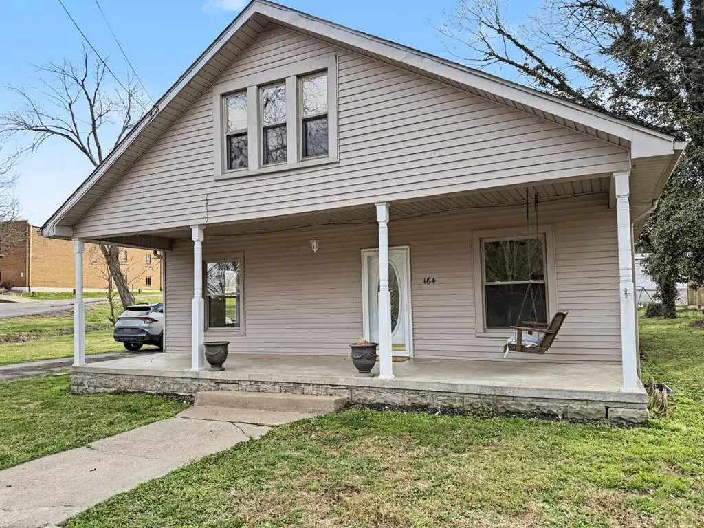164 College St