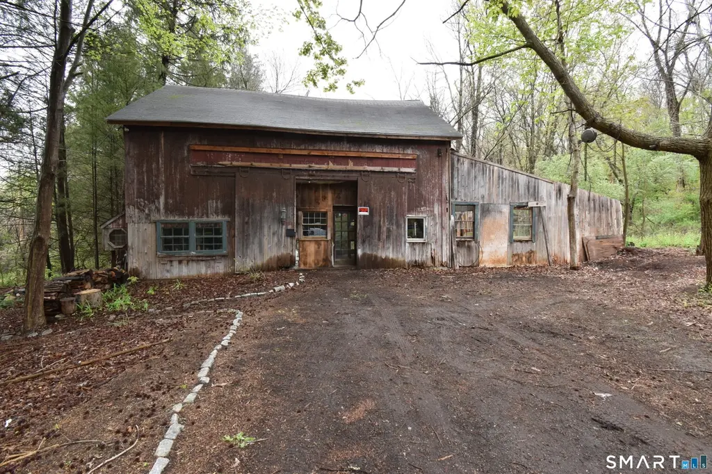 277 Peter Rd