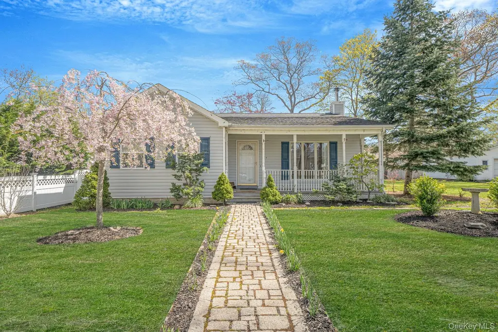 169 Woodland Dr