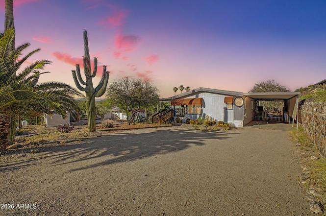 401 E Queen Creek Dr