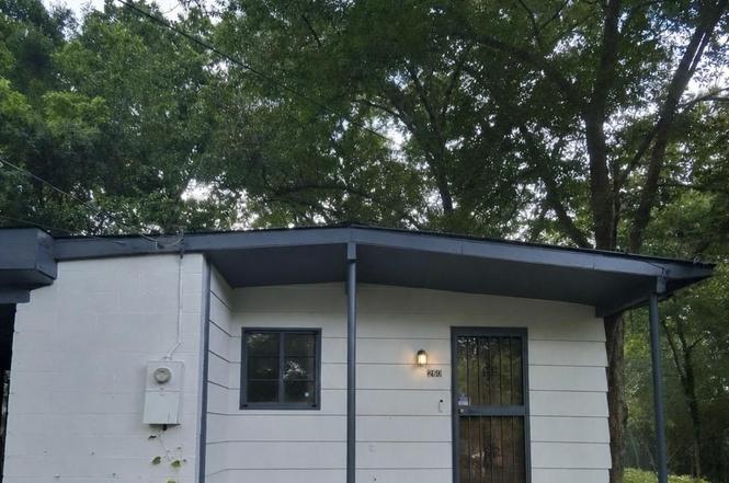 260 Tucker Ave