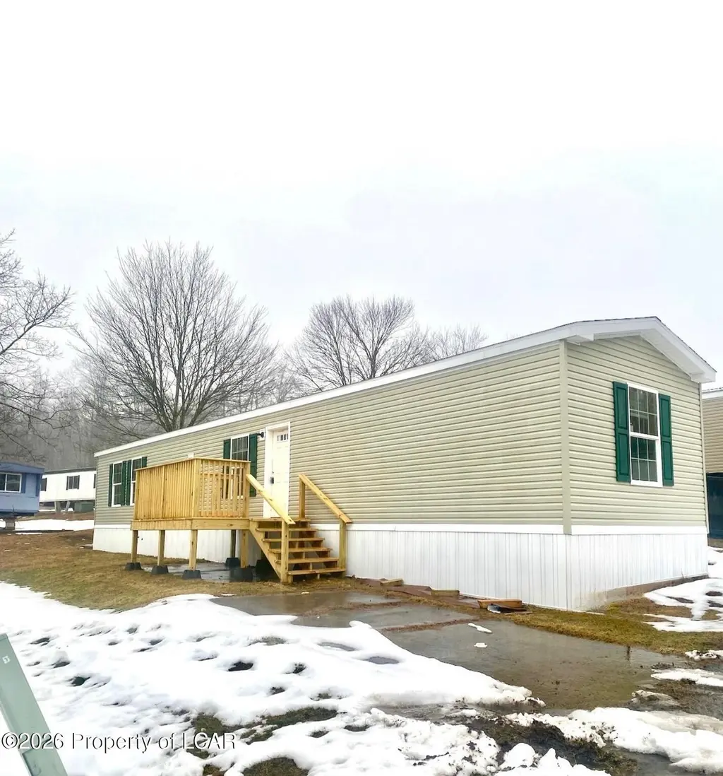 79 3rd Ln