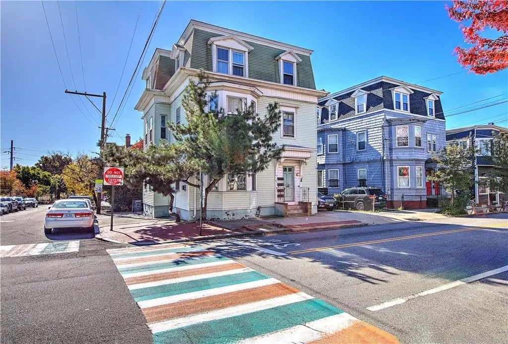 427 Wickenden St