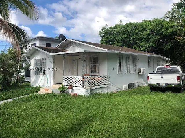 3314 NW 9th Ct