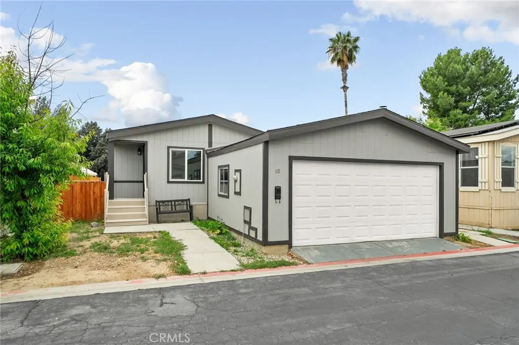 80 E Dawes #10