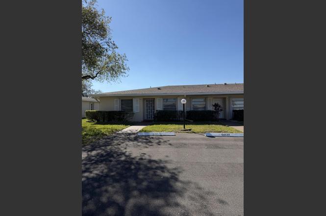 8786 Belle Aire Dr