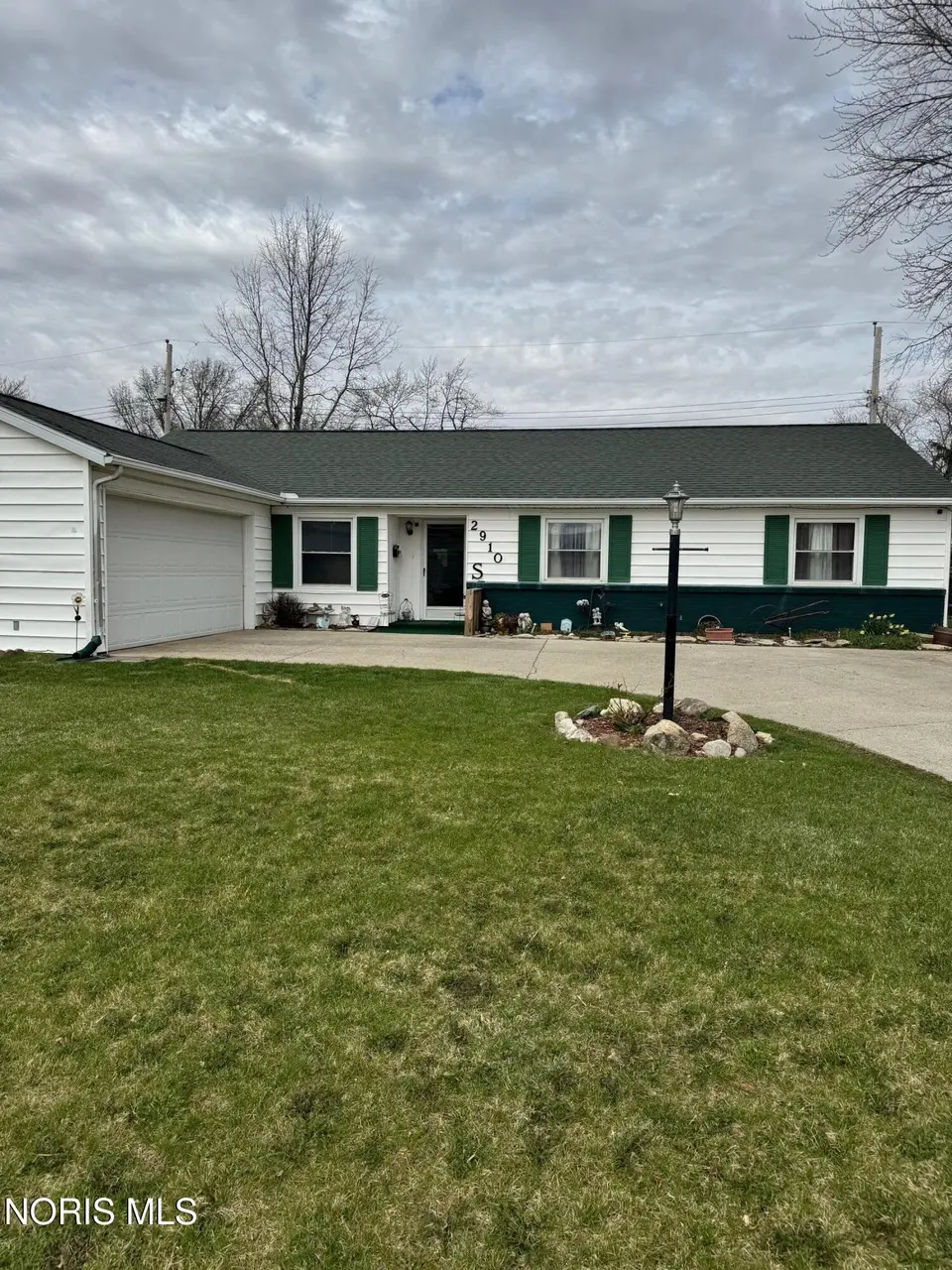 2910 Koop Rd