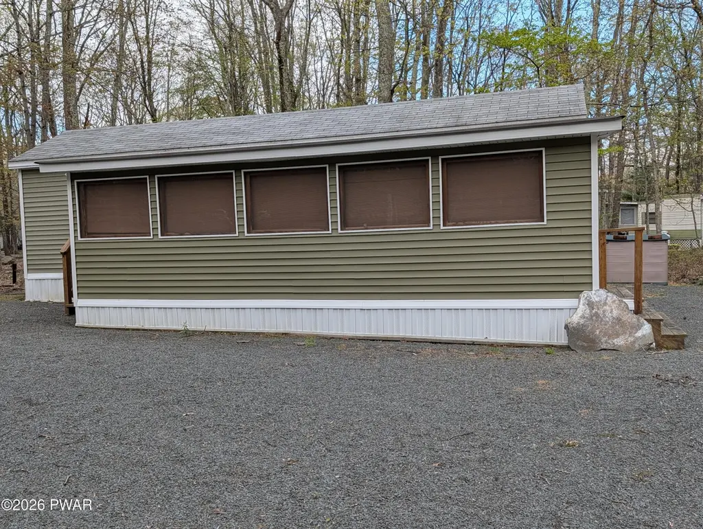 112 Mohican Dr