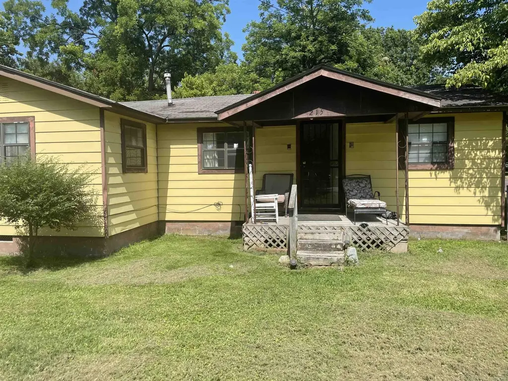 215 Rodgers Rd