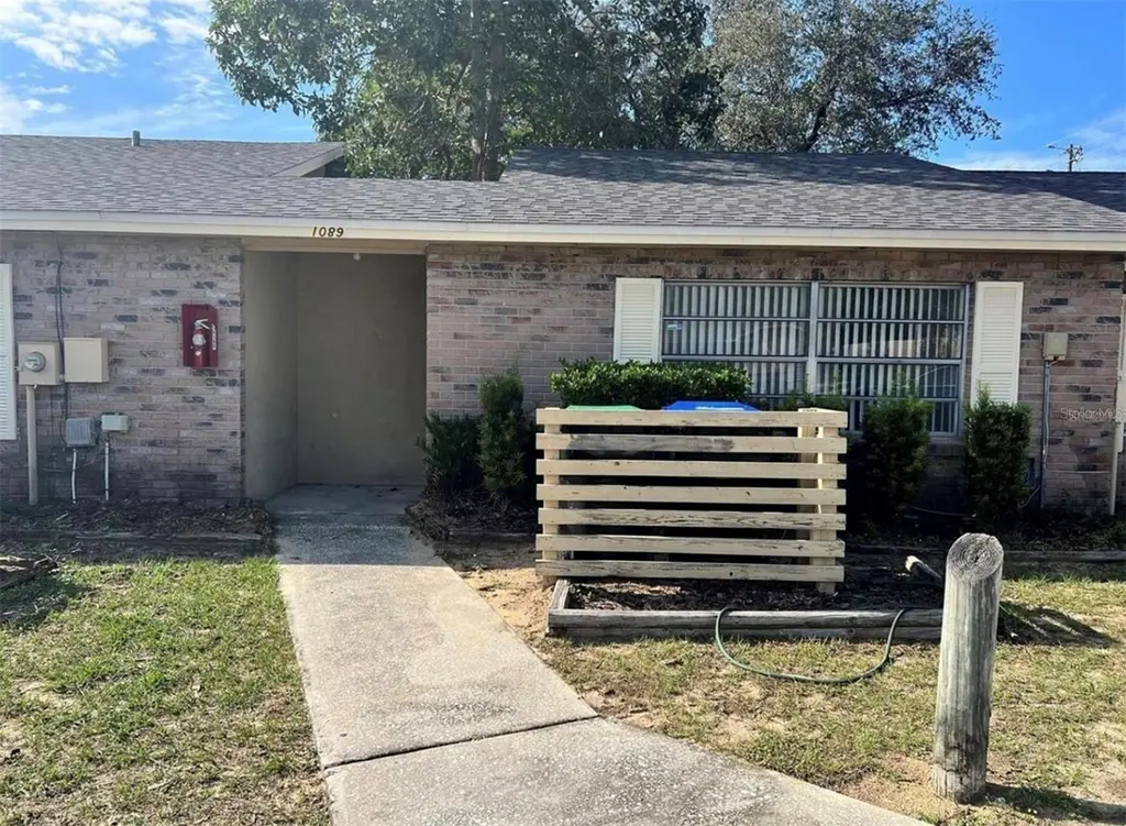 1089 Woodman Way