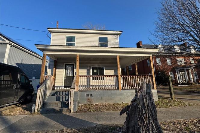 246 Pinner St