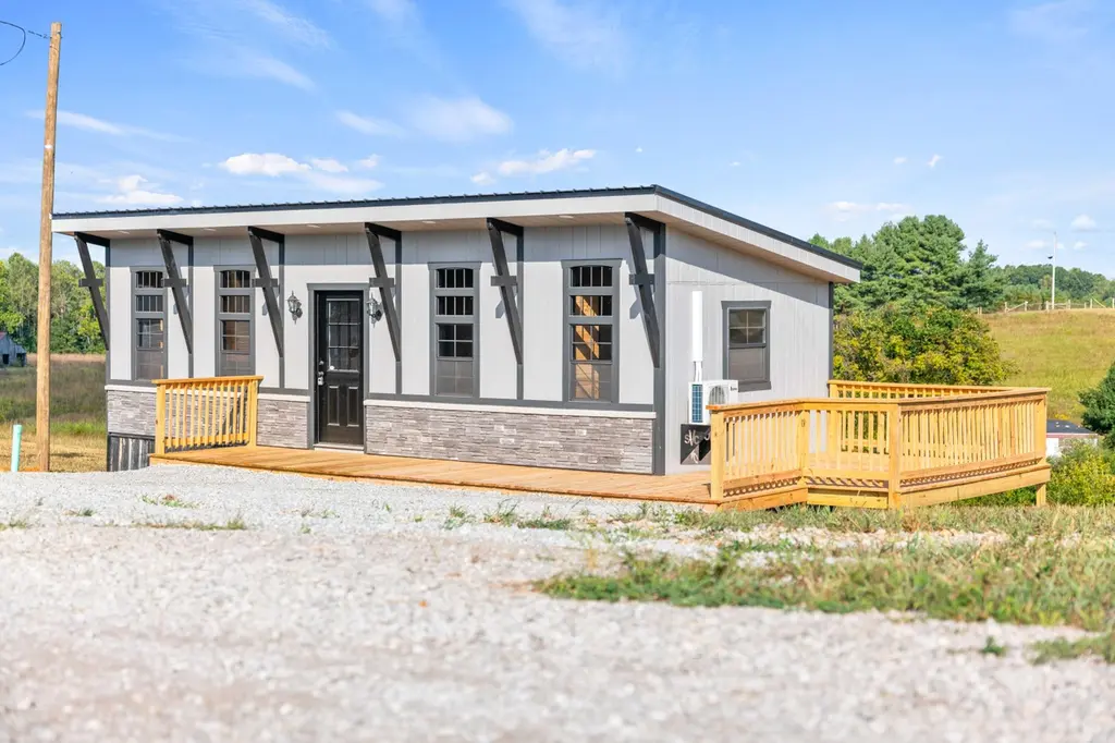 126 Spring Branch Hollow Rd