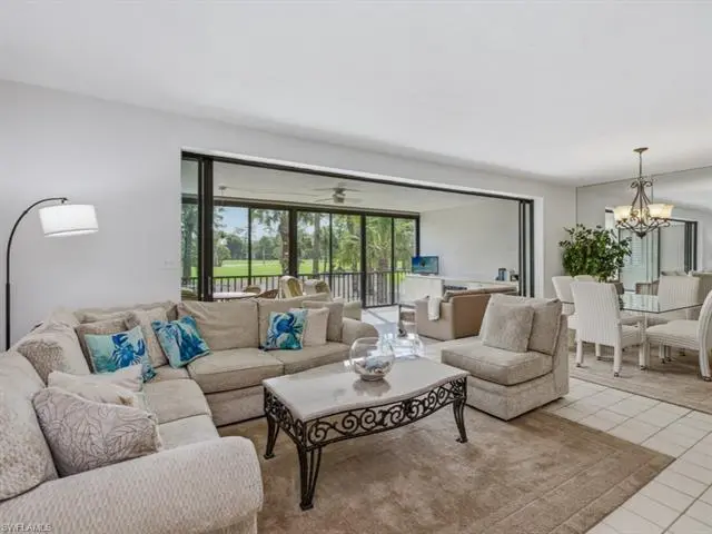 82 Cypress View Dr