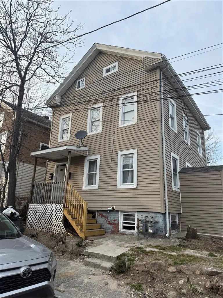 14 Dome St