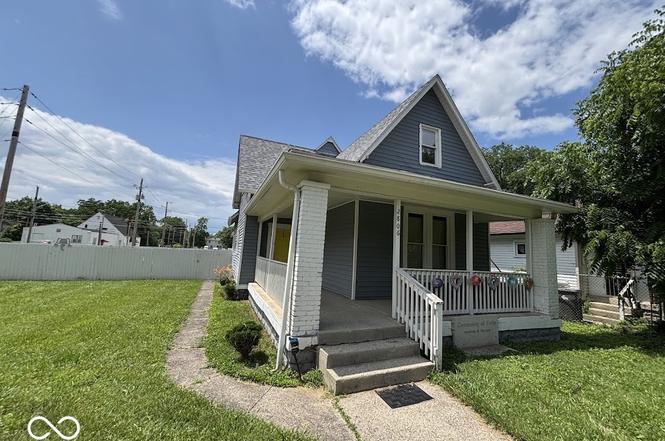 2806 N Denny St