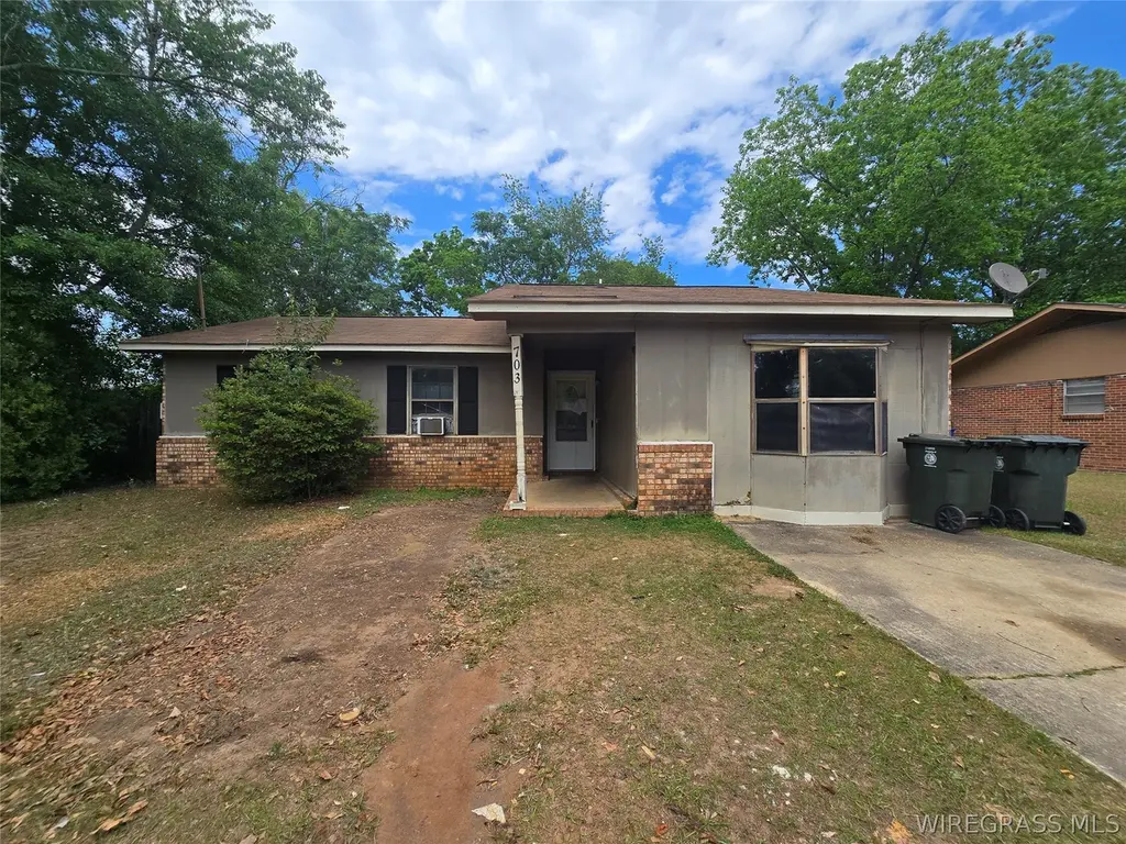 703 Moorehouse Dr