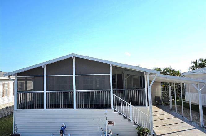 27 Freeman Ave