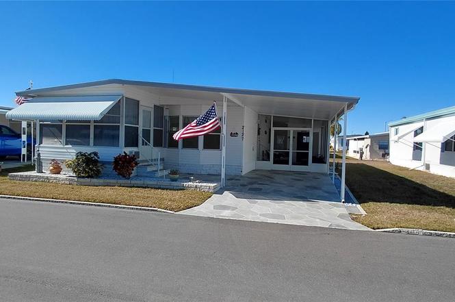 2127 Manoa Dr