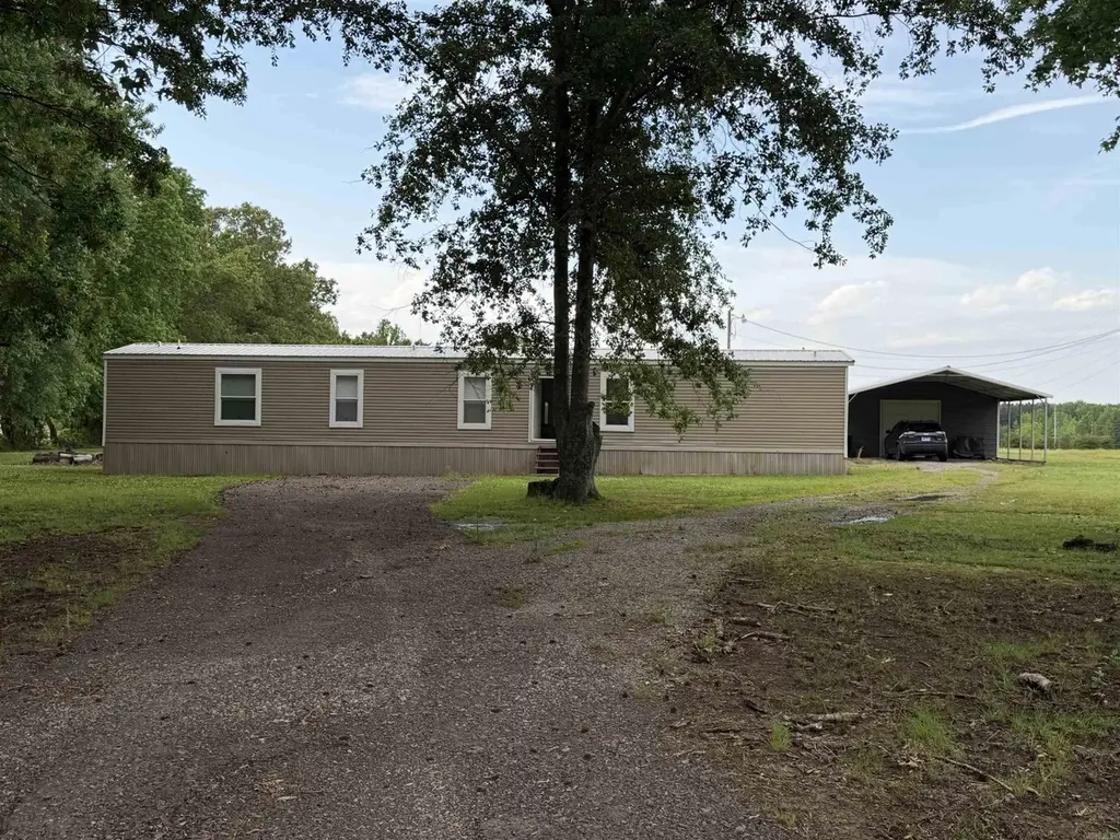 70 Tara Ln