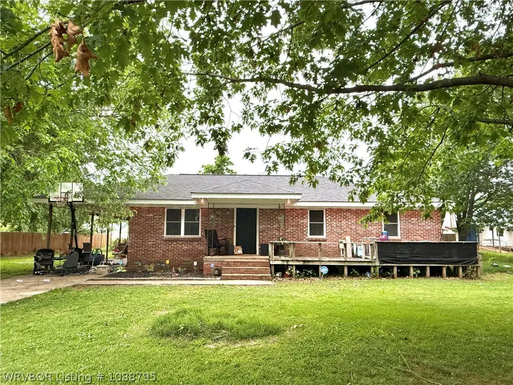 303 Central St