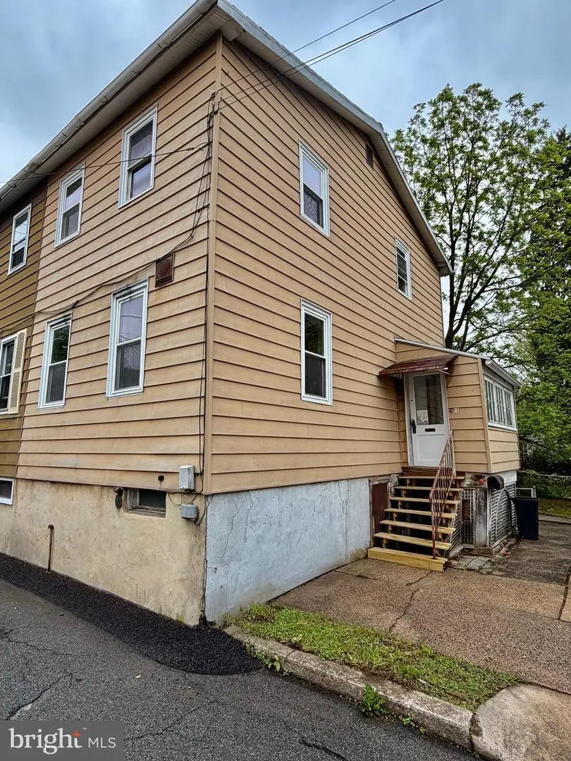 24 Franklin St