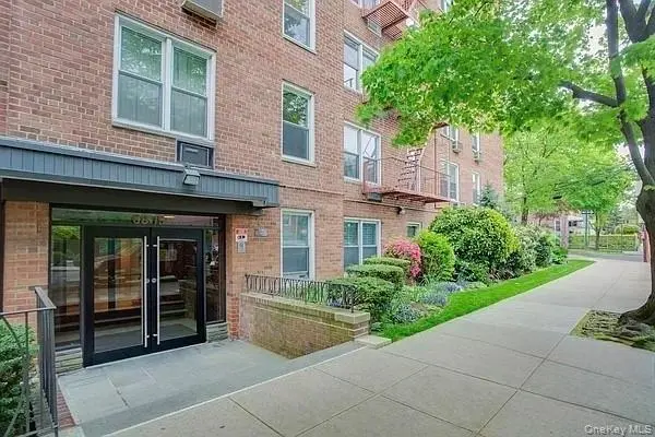 68-15 Selfridge St Unit 4F