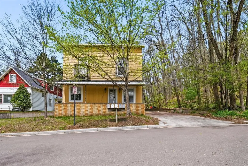 1570 E Madison St Unit 1-5