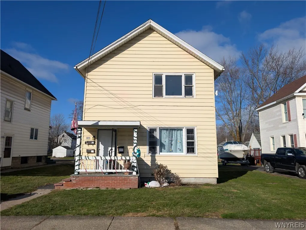 627 Deer St