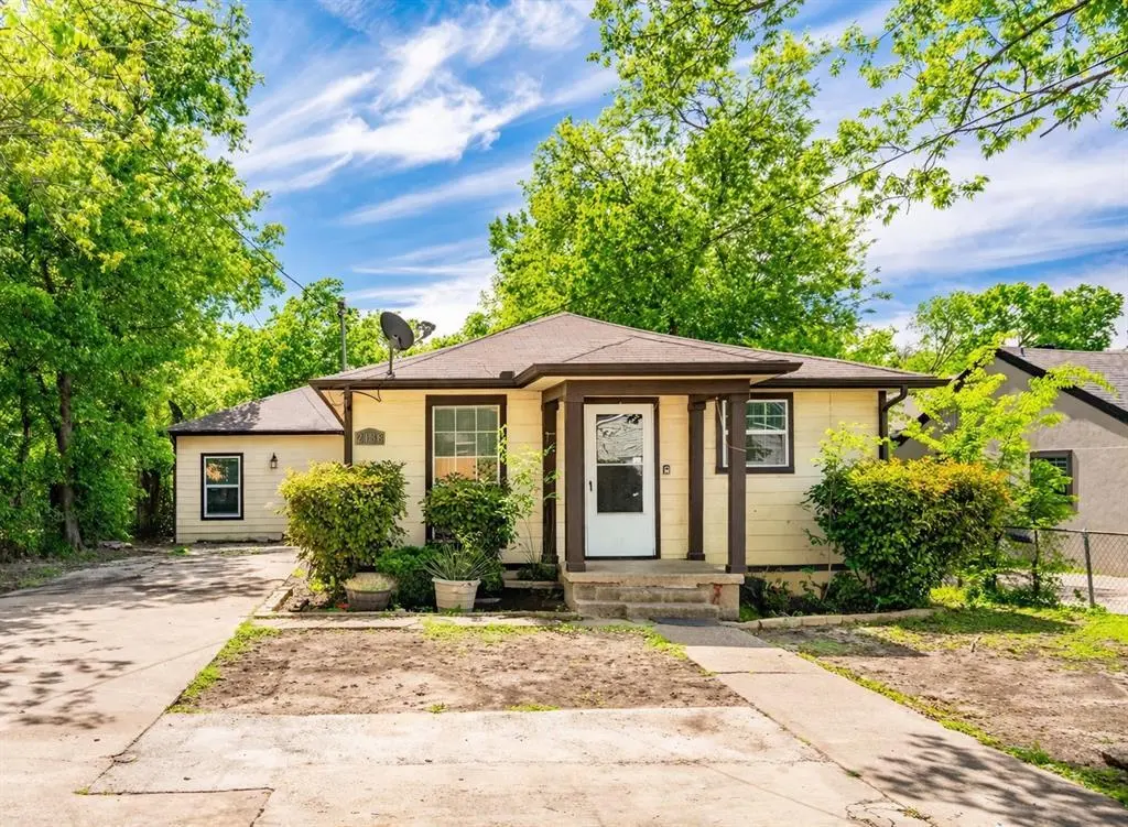 2138 Custer Dr