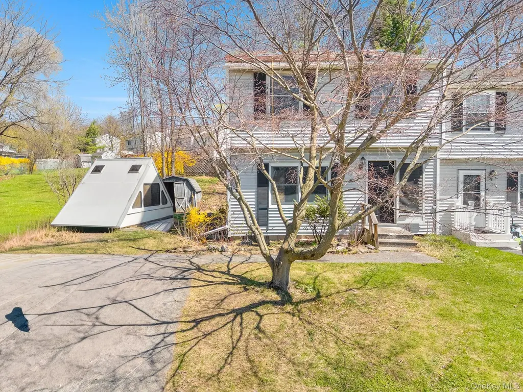 332 Hudson Ave