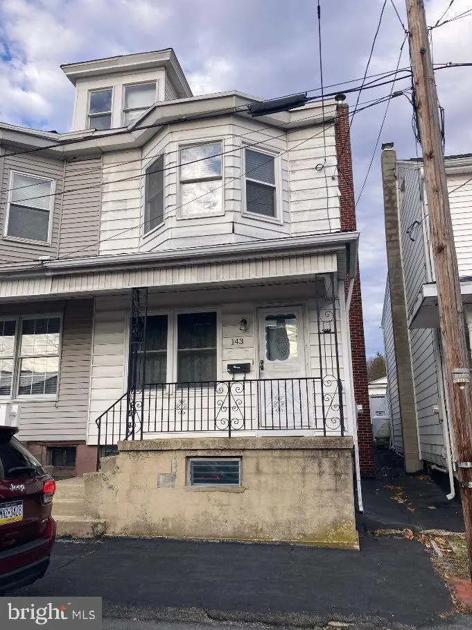 143 N Railroad Ave