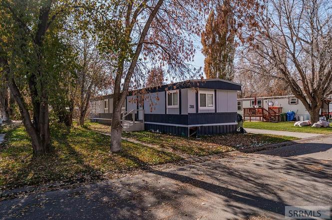 311 Bluebell Ln
