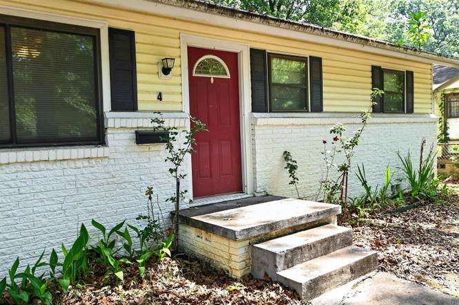 4 Sheffield Dr