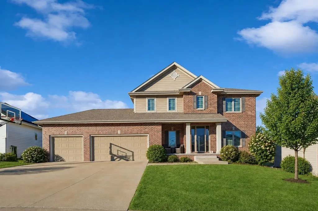 16103 Hickory Ln