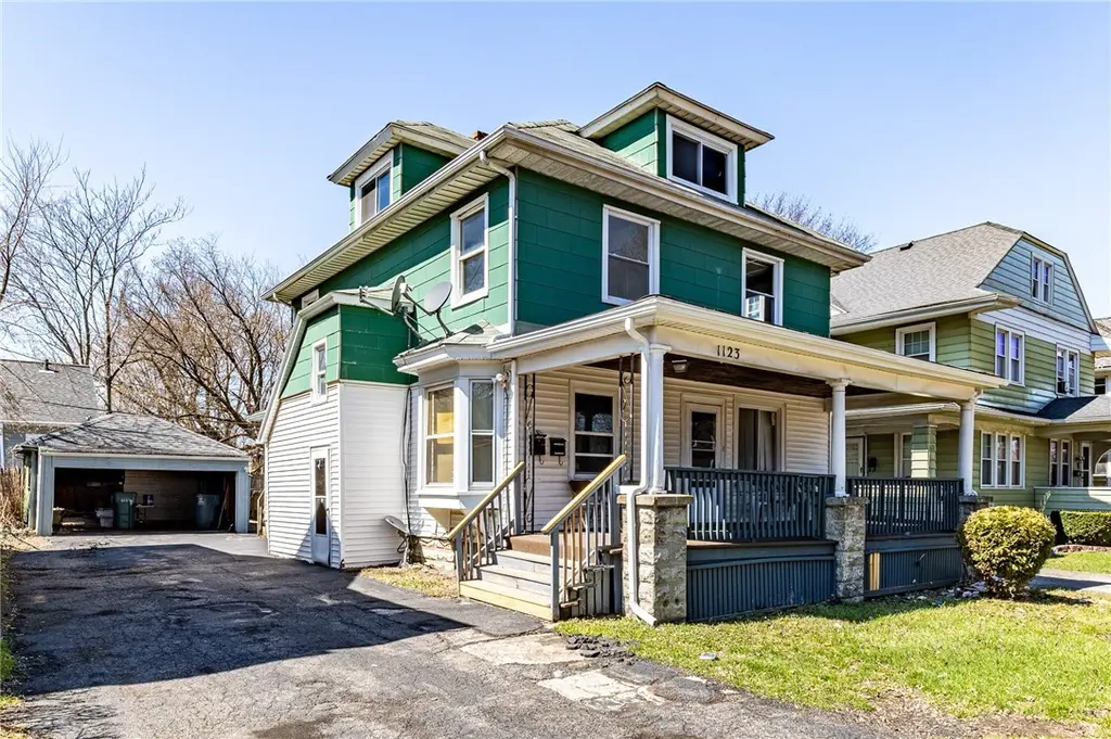 1123 Portland Ave