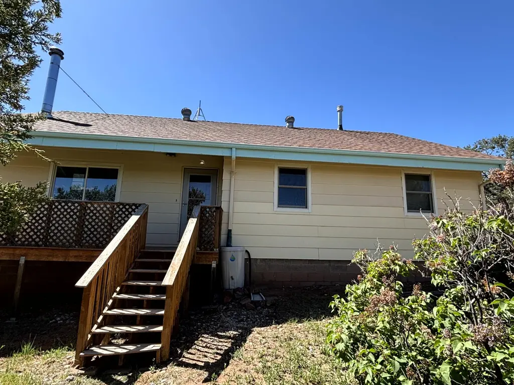 18 Longview Rd