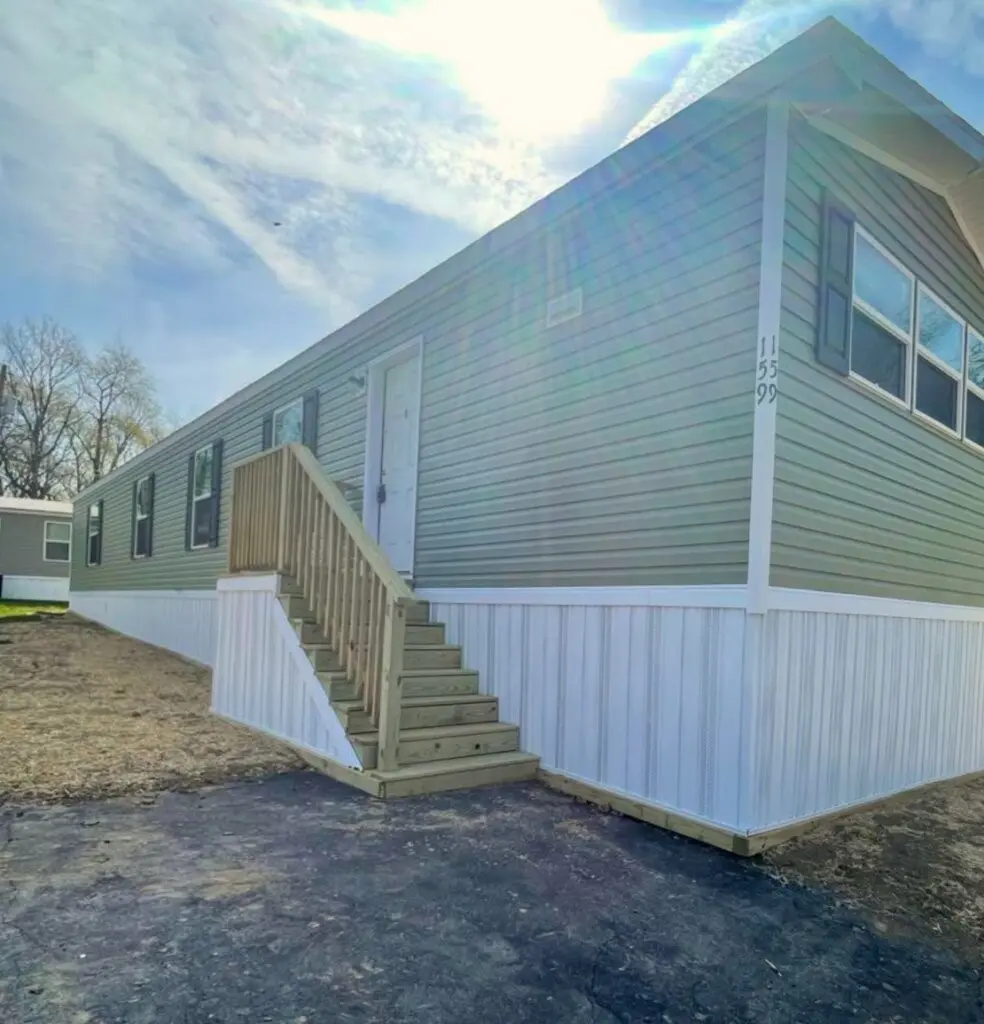 159 Roundtop Cir
