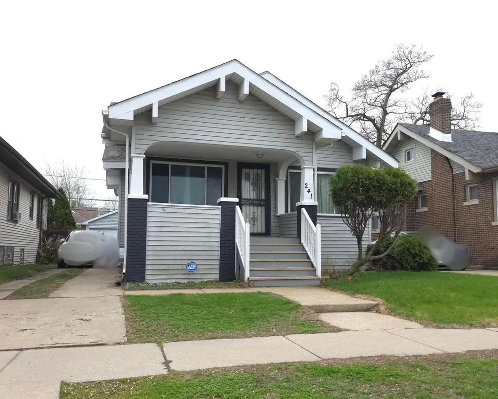 241 Webb St