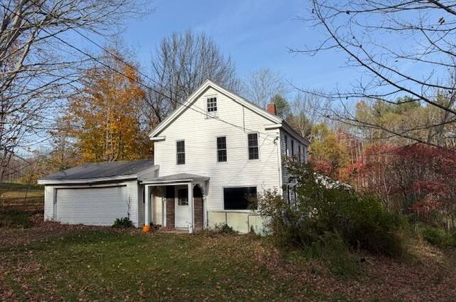 1477 Main St