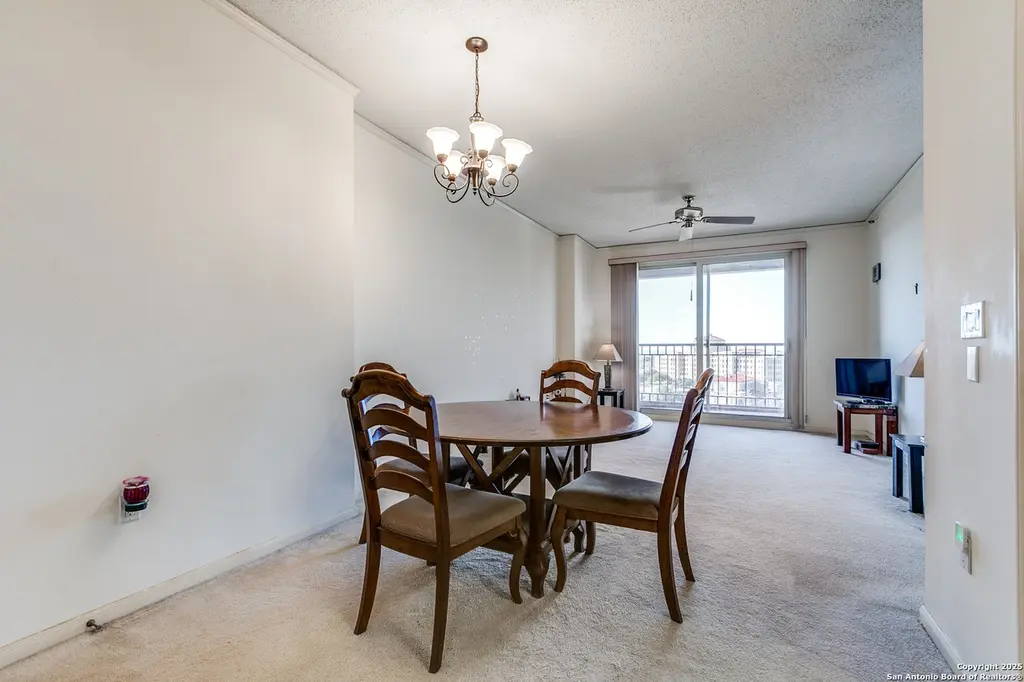 1 Towers Park Ln #1209