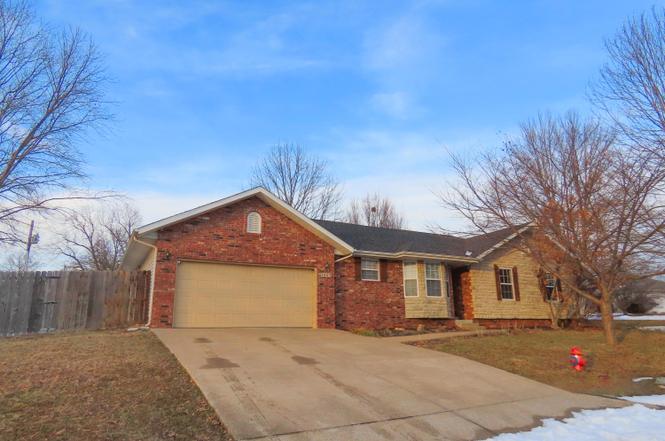 1257 W Bridgewood Pl